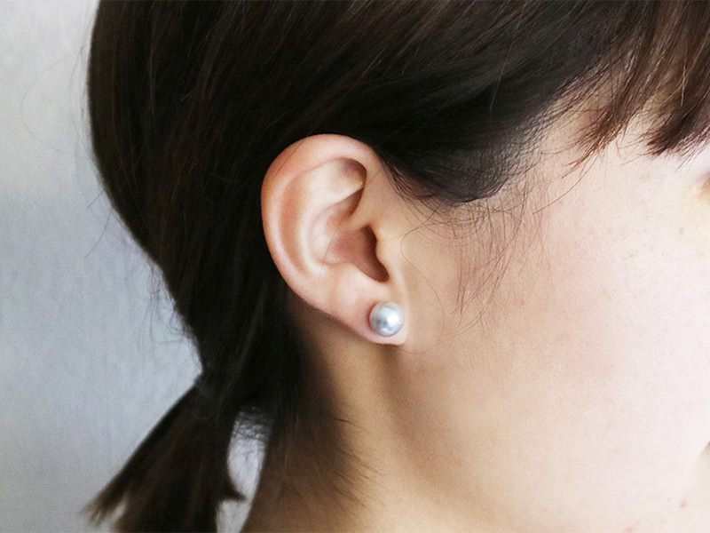 それぞれのパールは、世界にただひとつ「シンデレラパール キャッチピアス」